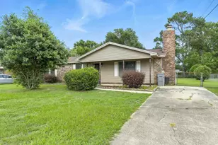 2846 Godwin Ln, Pensacola, FL 32526 - Photo 1