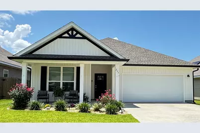 257 Camellia Dr, Cantonment, FL 32533 - Photo 1