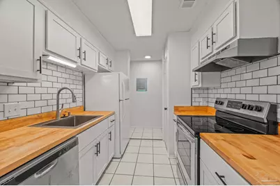 2303 W Michigan Ave #B12, Pensacola, FL 32526 - Photo 1