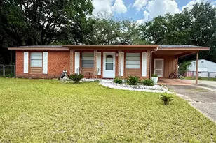 705 Baker St, Pensacola, FL 32505 - Photo 1