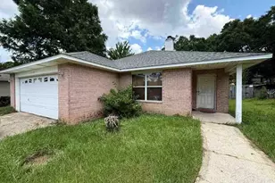 6106 Ashton Woods Cir, Milton, FL 32570 - Photo 1