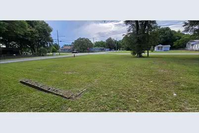 300 Anderson St #BLK, Pensacola, FL 32503 - Photo 1