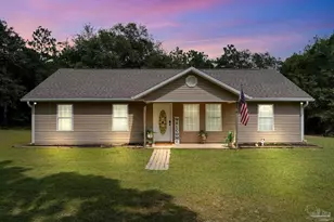 905 Hiawatha St, Holt, FL 32564 - Photo 1