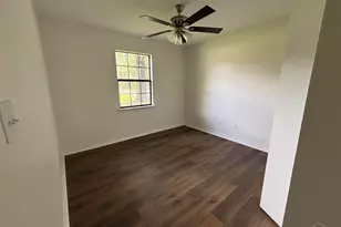 365 Sycamore Dr, Freeport, FL 32439 - Photo 1