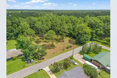 9000 Neptune Ave, Pensacola, FL 32507 - Photo 1