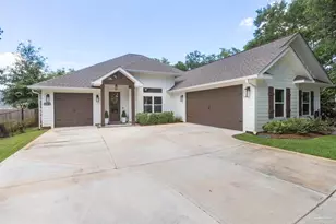 5100 Soundside Dr, Gulf Breeze, FL 32563 - Photo 1