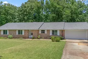 8 Pamlico Cir, Pensacola, FL 32507 - Photo 1