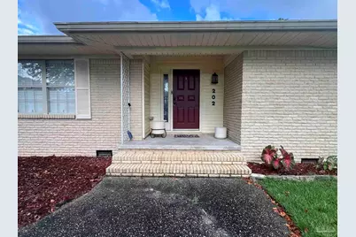 202 Campbellton Ln, Pensacola, FL 32506 - Photo 1