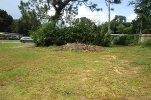 711 Woodland Dr, Pensacola, FL 32503 - Photo 1