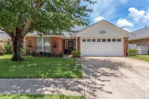 33 Littleton St, Cantonment, FL 32533 - Photo 1