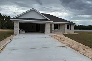 7935 Twin Lake Dr, Milton, FL 32583 - Photo 1