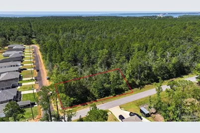 Del Monte St, Milton, FL 32583 - Photo 1