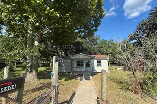 4604 Fowler Dr, Pace, FL 32571 - Photo 1