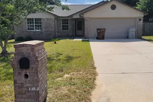 3609 Pebble Ln, Milton, FL 32583 - Photo 1