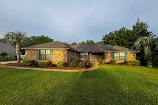 2554 Holley Pl, Navarre, FL 32566 - Photo 1