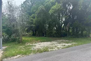 3107 E De Soto St, Pensacola, FL 32503 - Photo 1