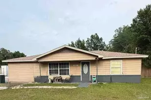 5776 Hickory St, Milton, FL 32570 - Photo 1