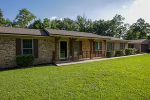 1403 Twilight Dr, Cantonment, FL 32533 - Photo 1