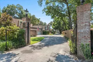 411 Bayshore Dr, Pensacola, FL 32507 - Photo 1