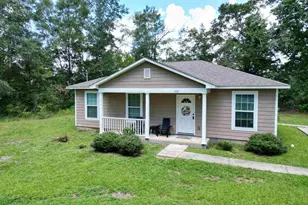 820 Fannie Rd, Century, FL 32535 - Photo 1