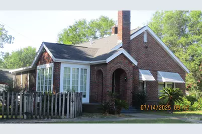 1401 E Bobe, Pensacola, FL 32503 - Photo 1