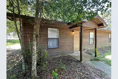 5401 E Shore Dr, Pensacola, FL 32505 - Photo 1