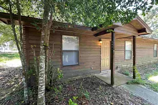 5401 E Shore Dr, Pensacola, FL 32505 - Photo 1