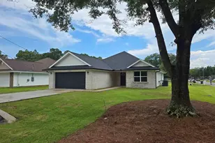 10429 Tanton Rd, Pensacola, FL 32506 - Photo 1