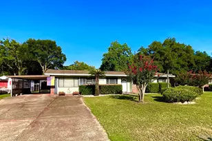 1012 Edison Dr, Pensacola, FL 32505 - Photo 1