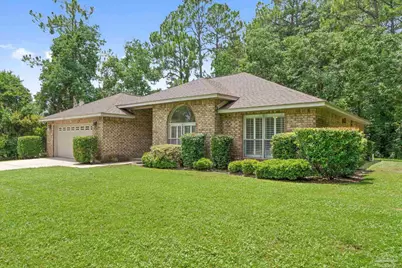 2431 Knotty Pine Dr, Navarre, FL 32566 - Photo 1