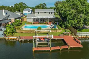 1635 College Pkwy, Gulf Breeze, FL 32563 - Photo 1