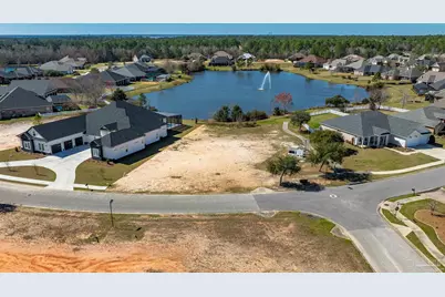 5829 Highland Lake Dr, Milton, FL 32583 - Photo 1