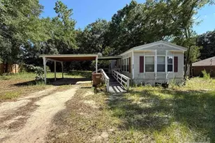 7935 Custom Ct, Milton, FL 32583 - Photo 1