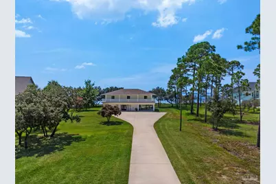 2829 Bay St, Gulf Breeze, FL 32563 - Photo 1