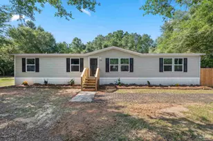 7735 Canary Ln, Milton, FL 32583 - Photo 1