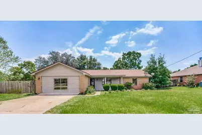 7489 Sandstone St, Navarre, FL 32566 - Photo 1