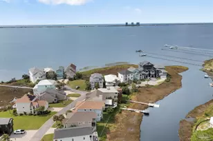 1161 Sawgrass Dr, Gulf Breeze, FL 32563 - Photo 1