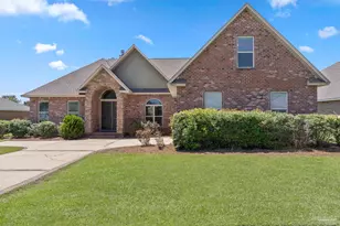 5617 Highland Lake Dr, Milton, FL 32583 - Photo 1