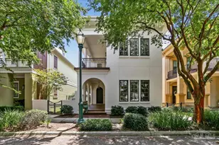 577 Aragon St, Pensacola, FL 32502 - Photo 1