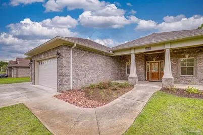 7505 Rexford St, Navarre, FL 32566 - Photo 1