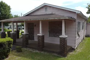 1120 N L St, Pensacola, FL 32501 - Photo 1