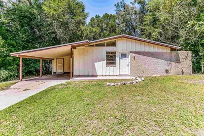 2004 Rowe Ln, Pensacola, FL 32526 - Photo 1