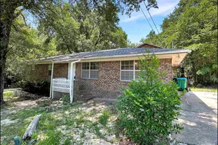 255 Brackin St, Crestview, FL 32539 - Photo 1