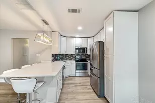 1100 Shoreline Dr, Gulf Breeze, FL 32561 - Photo 1