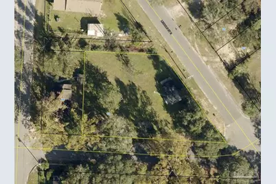 654 W Walnut Ave, Crestview, FL 32536 - Photo 1