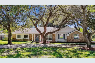 110 Florida Ave, Gulf Breeze, FL 32561 - Photo 1