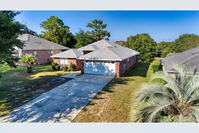 2016 Pin High Dr, Pensacola, FL 32526 - Photo 1