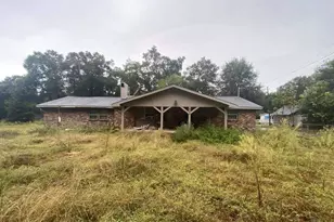 622 Ayers St, Molino, FL 32577 - Photo 1