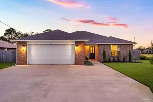 2423 Raider Ln, Navarre, FL 32566 - Photo 1