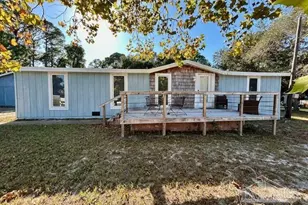 1761 Kell Rd, Gulf Breeze, FL 32563 - Photo 1